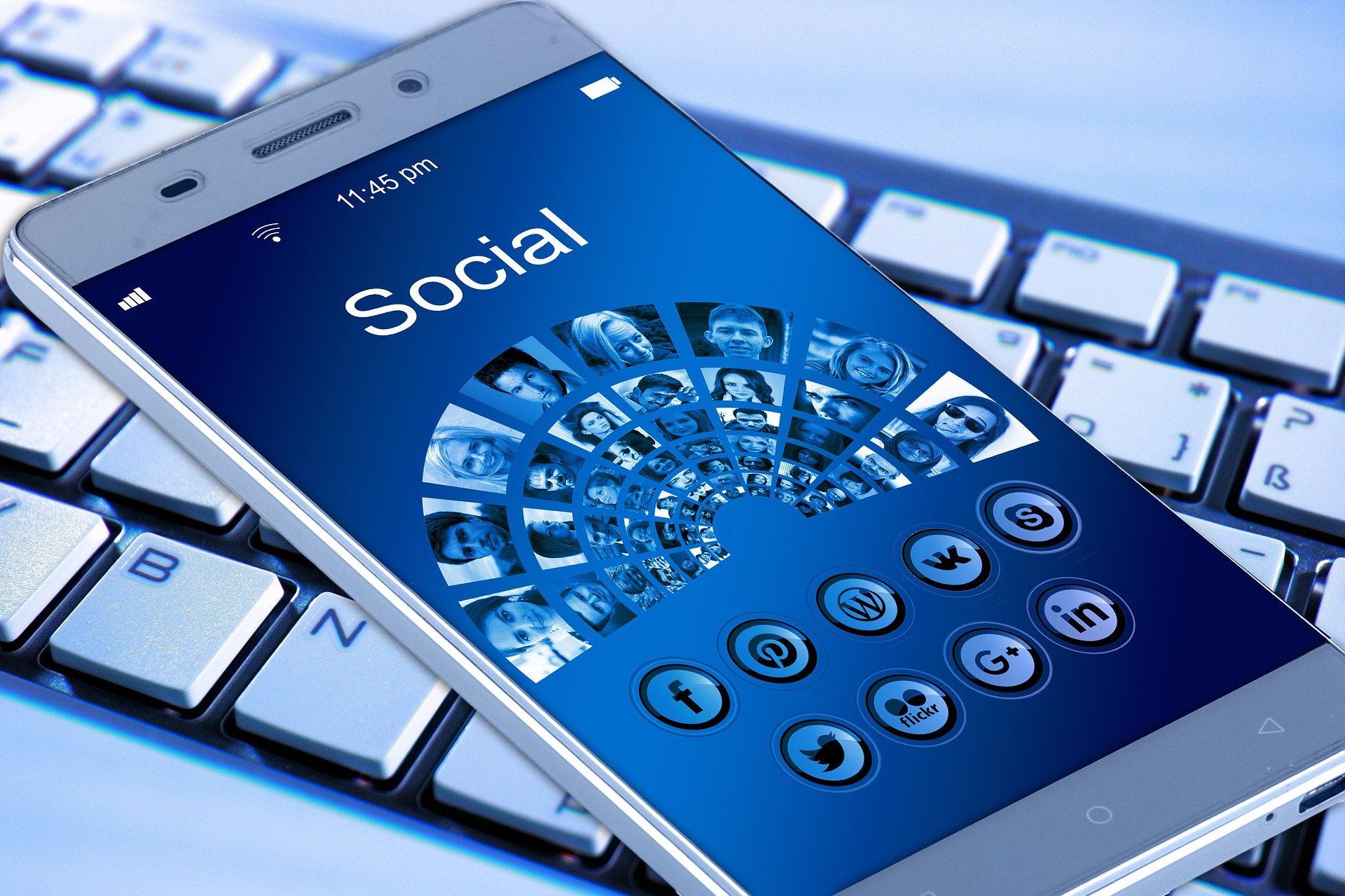 Social Media on Mobile Phone